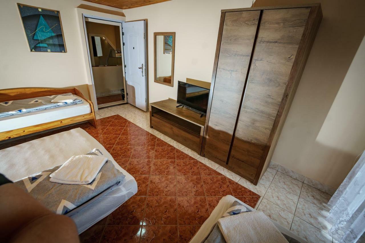 Robitel Wellness Vendeghaz Veszprem-Gyulafiratot Hotel Exterior foto